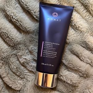 MONAT Volumizing Revitalize Conditioner